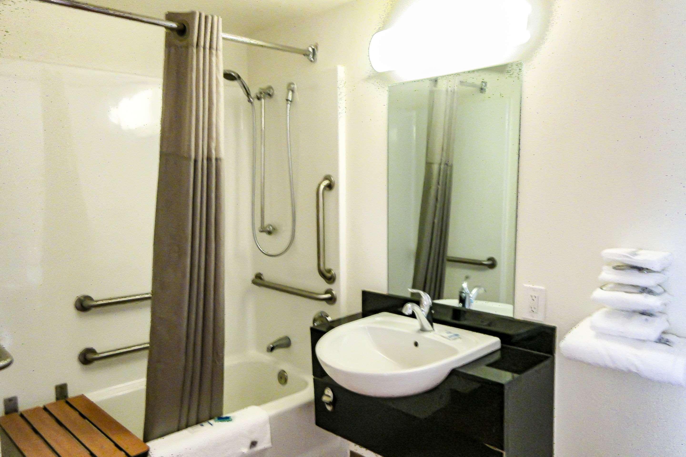 Rodeway Inn Altoona Kültér fotó