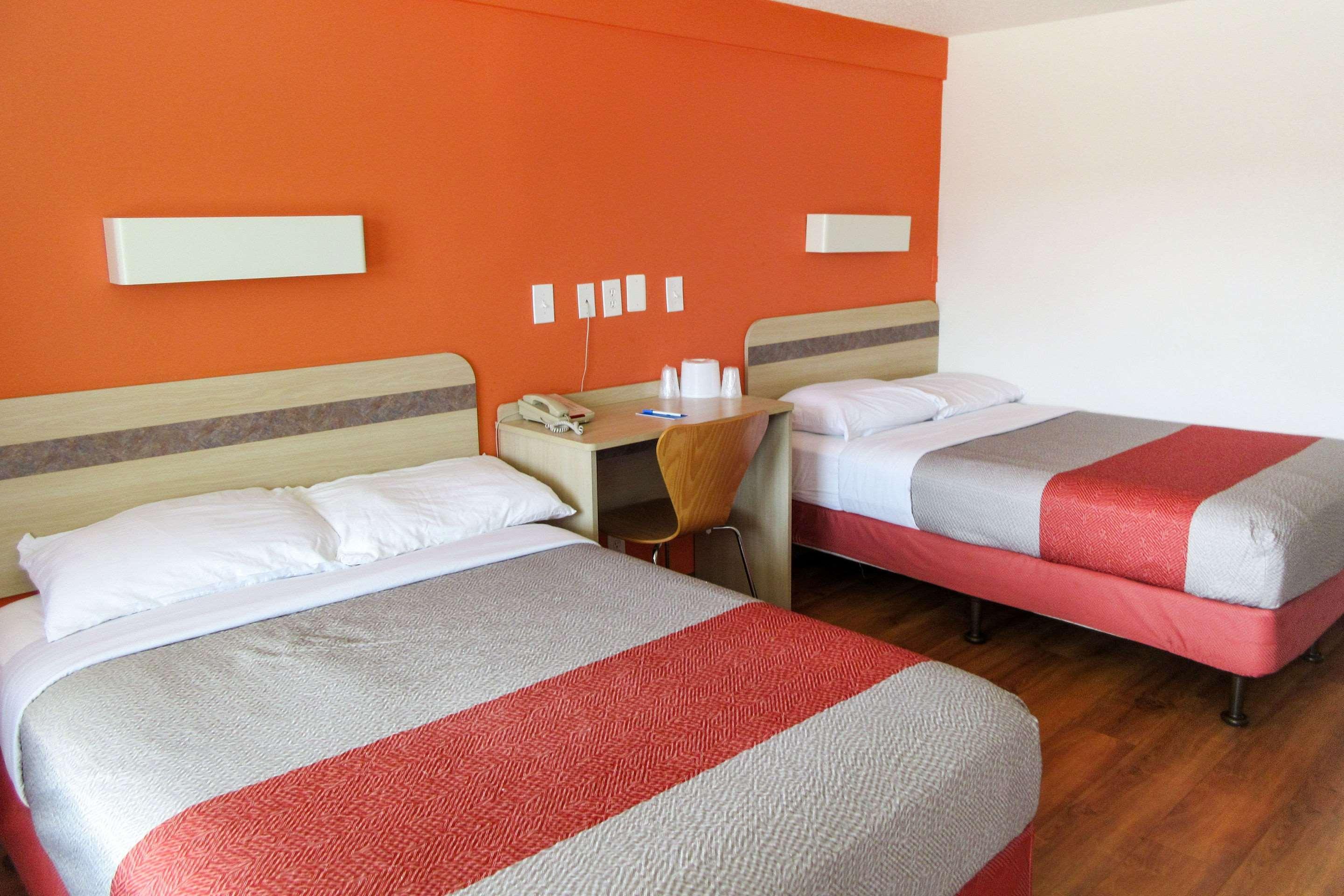 Rodeway Inn Altoona Kültér fotó