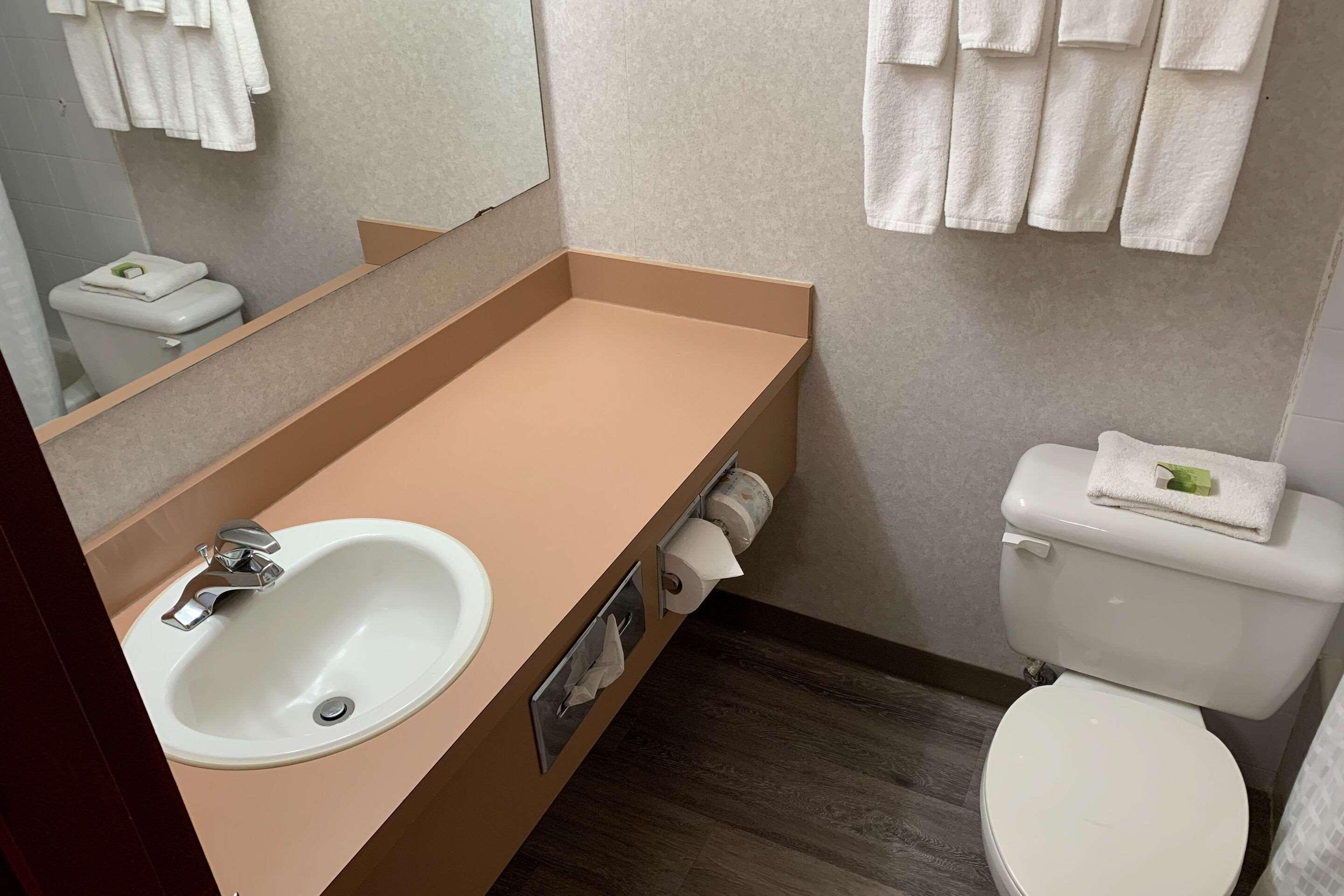 Rodeway Inn Altoona Kültér fotó