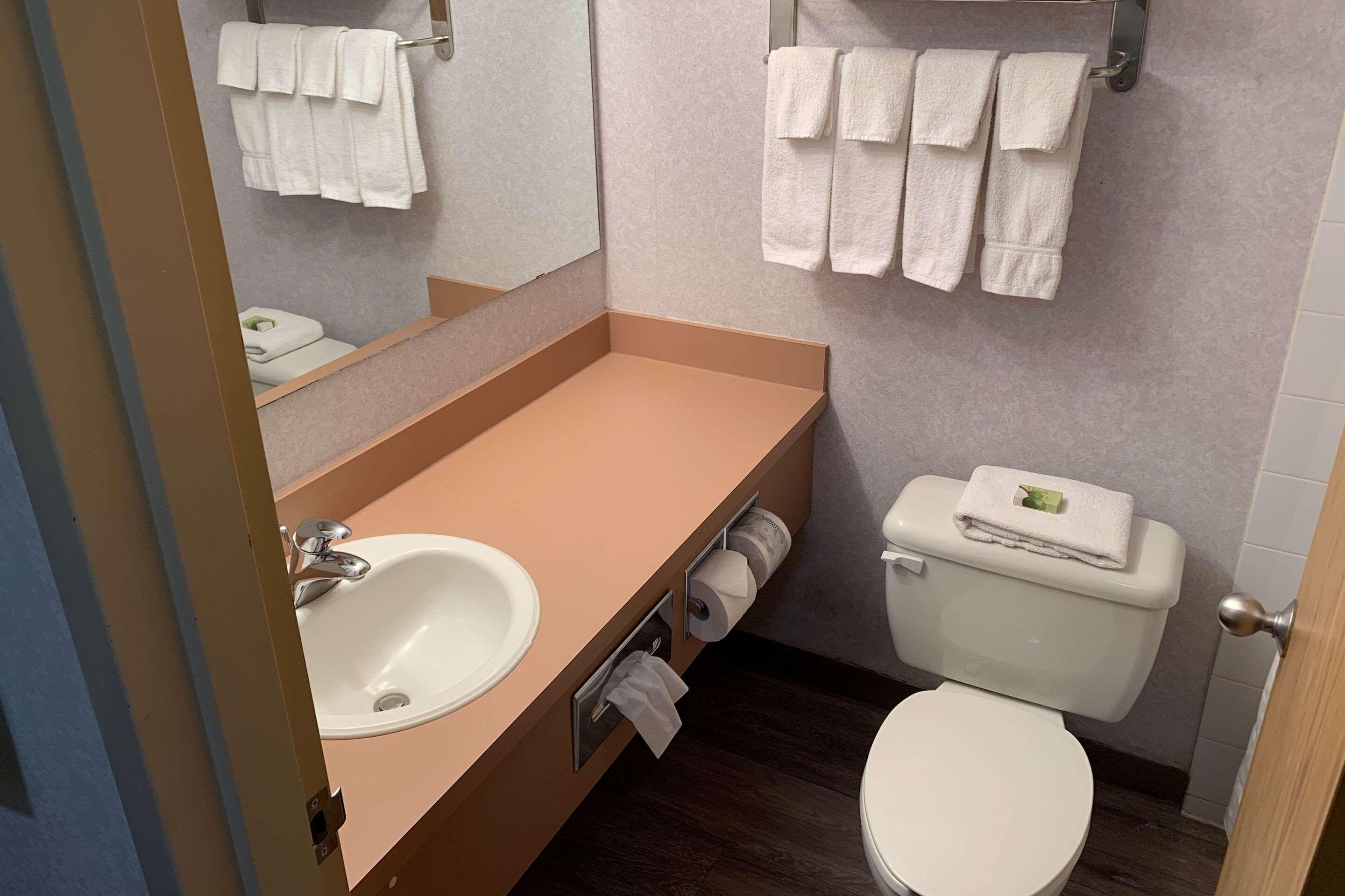Rodeway Inn Altoona Kültér fotó