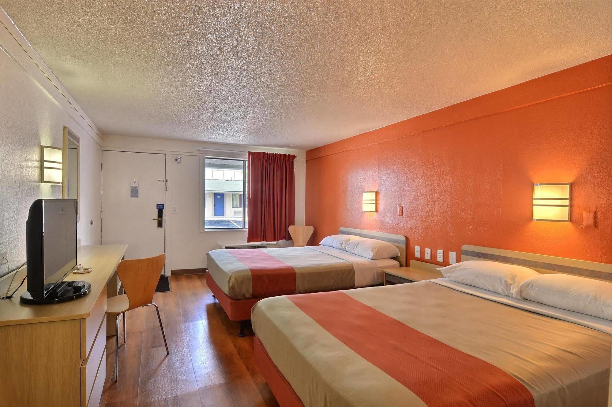 Rodeway Inn Altoona Kültér fotó