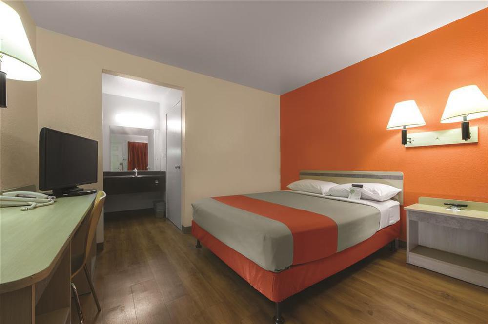 Rodeway Inn Altoona Szoba fotó